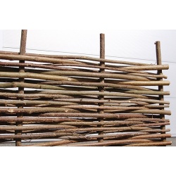 Hazelaarscherm met stokken detail